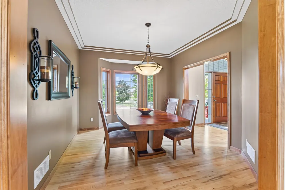 17701 76th Avenue Maple Grove, MN 55311