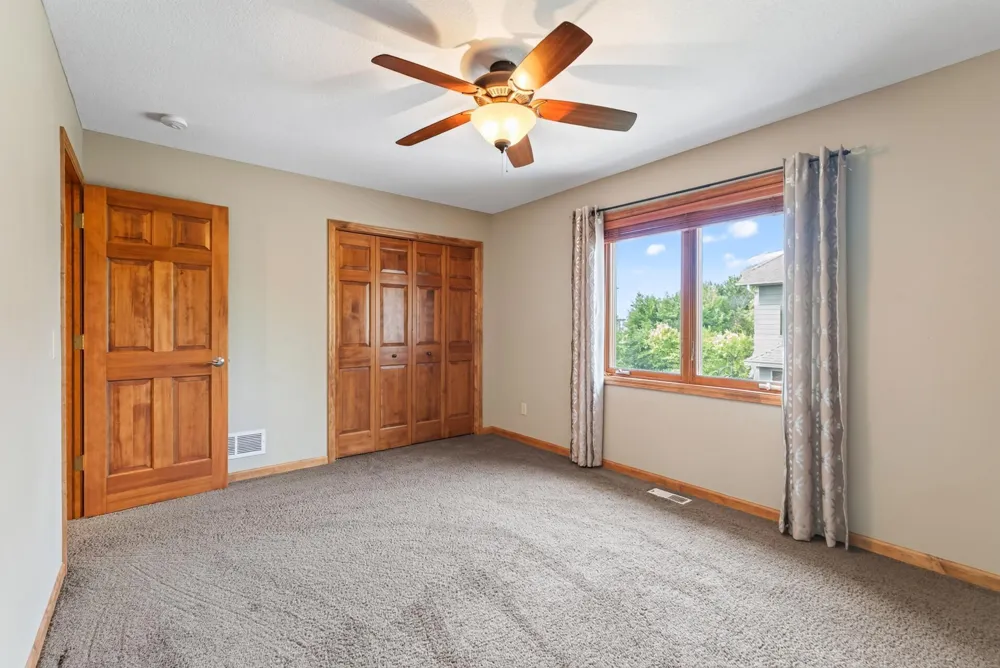 17701 76th Avenue Maple Grove, MN 55311