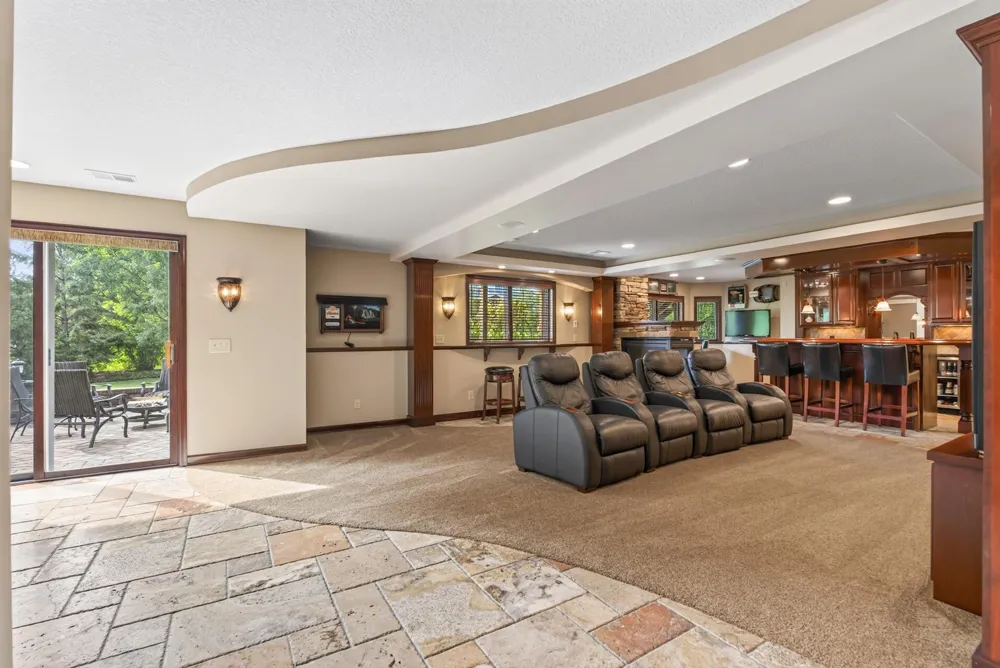 17701 76th Avenue Maple Grove, MN 55311