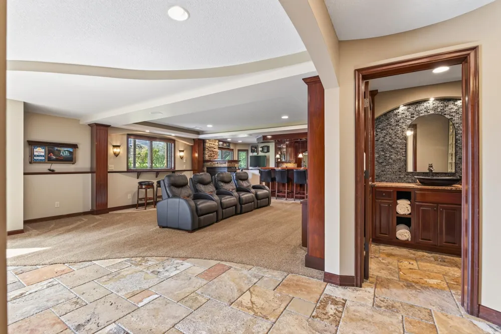 17701 76th Avenue Maple Grove, MN 55311