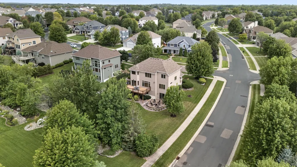 17701 76th Avenue Maple Grove, MN 55311