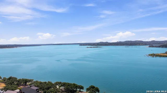 174 Edge Hill Dr Canyon Lake, TX 78133