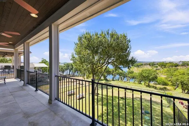 174 Edge Hill Dr Canyon Lake, TX 78133