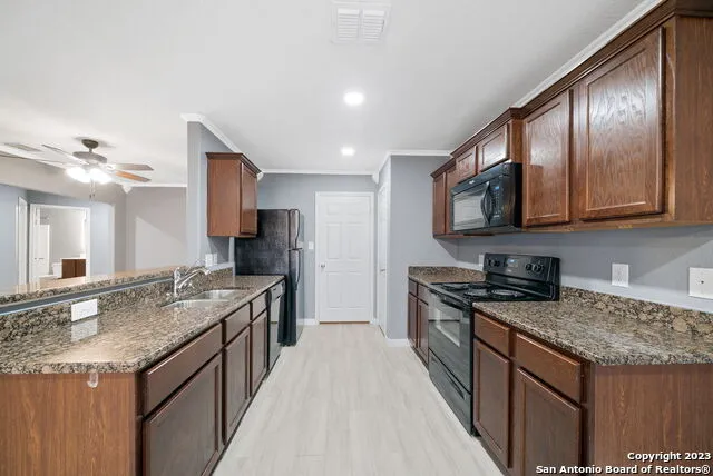 6643 LUCKEY TREE San Antonio, TX 78252