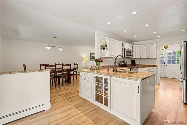 2489 S Brentwood Street Denver, CO 80227