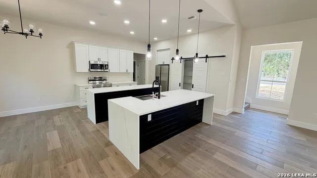 7008 CIRCLE OAK DR Bulverde, TX 78163
