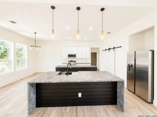 7022 CIRCLE OAK DR Bulverde, TX 78163