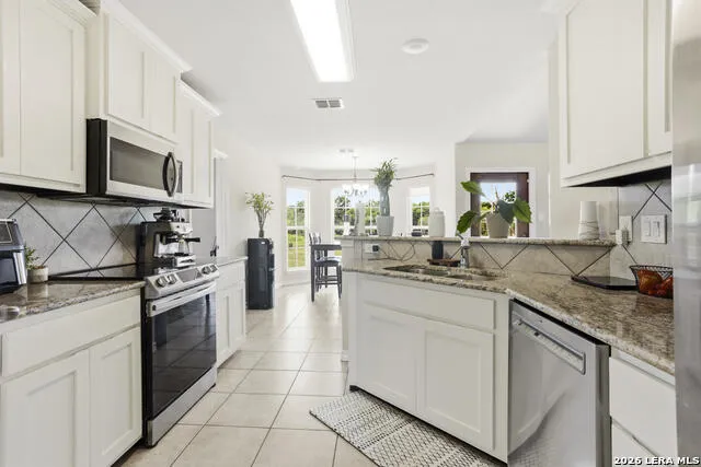 866 SEA WILLOW DR Marion, TX 78124
