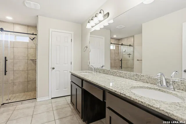 866 SEA WILLOW DR Marion, TX 78124