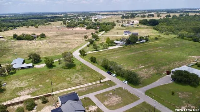 866 SEA WILLOW DR Marion, TX 78124