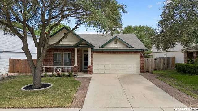 8927 Interlachen Selma, TX 78154