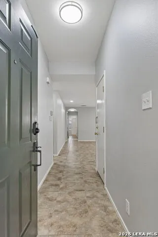 8927 Interlachen Selma, TX 78154