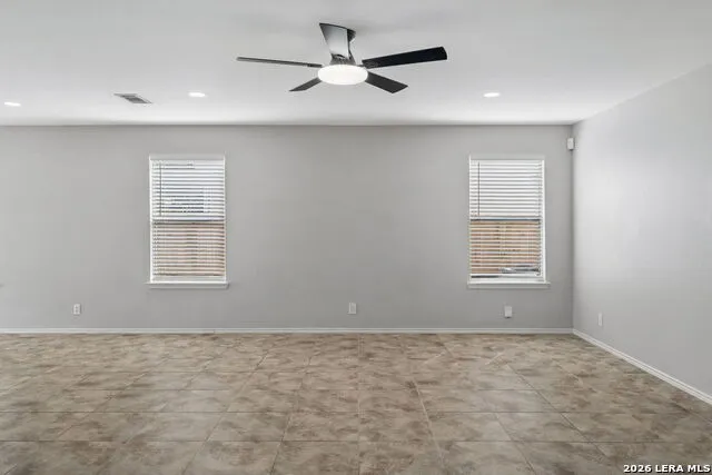 8927 Interlachen Selma, TX 78154