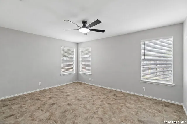 8927 Interlachen Selma, TX 78154