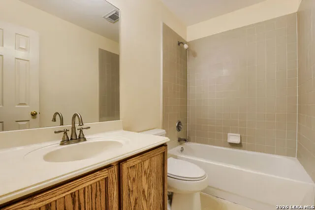 13103 STONEY CREEK DR Universal City, TX 78148