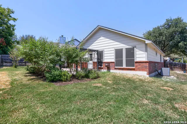 13103 STONEY CREEK DR Universal City, TX 78148