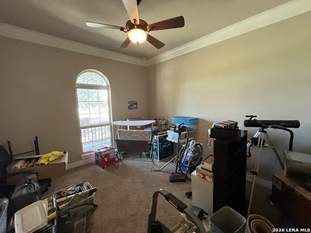 828 Martingale Bandera, TX 78003