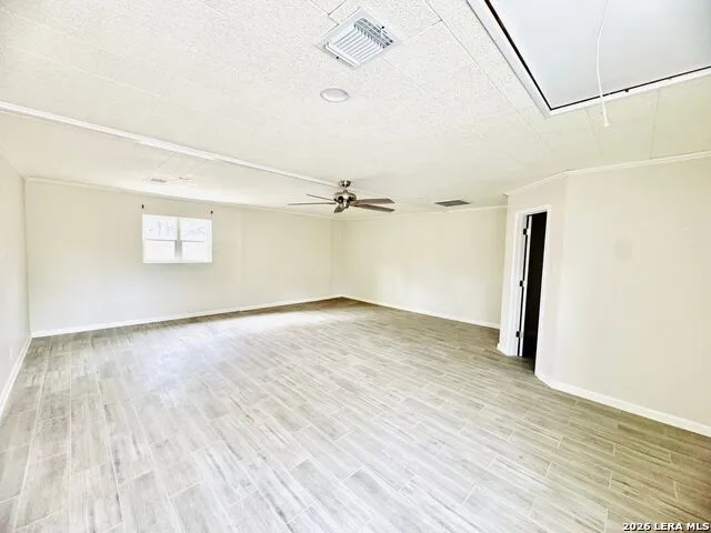 25 Sunrise Dr. Pleasanton, TX 78064