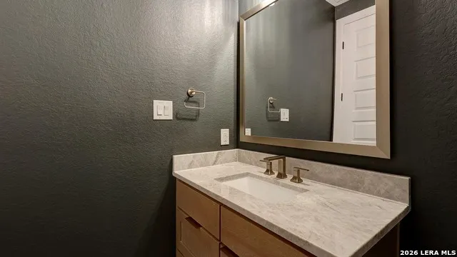 26 Enia Circle San Antonio, TX 78257