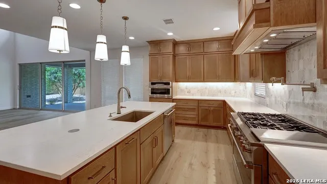 34 Enia Circle San Antonio, TX 78257