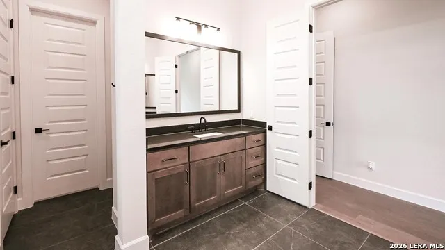 1112 ELM FOREST DR New Braunfels, TX 78132