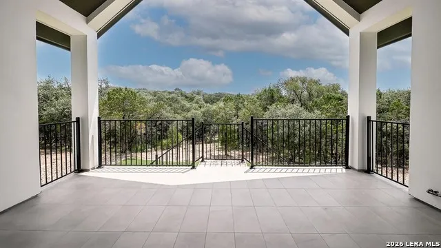 1112 ELM FOREST DR New Braunfels, TX 78132