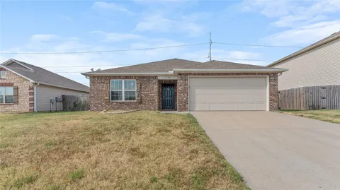 1590 Edinburgh Drive