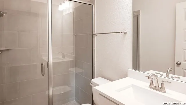 829 Woodland Lakes New Braunfels, TX 78130