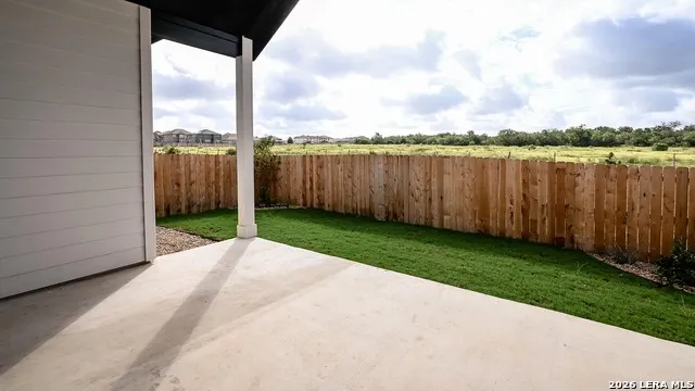 829 Woodland Lakes New Braunfels, TX 78130