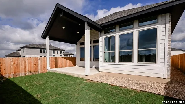829 Woodland Lakes New Braunfels, TX 78130
