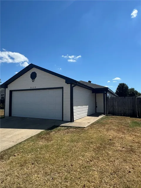 2729 Lenox Court