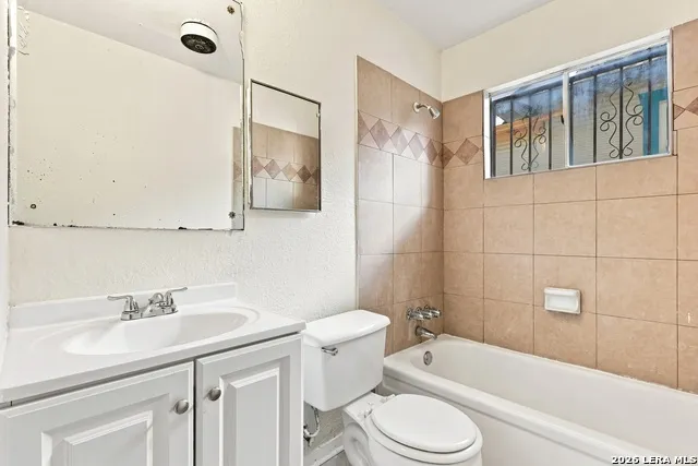 329 Vine San Antonio, TX 78210