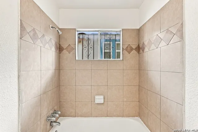 329 Vine San Antonio, TX 78210