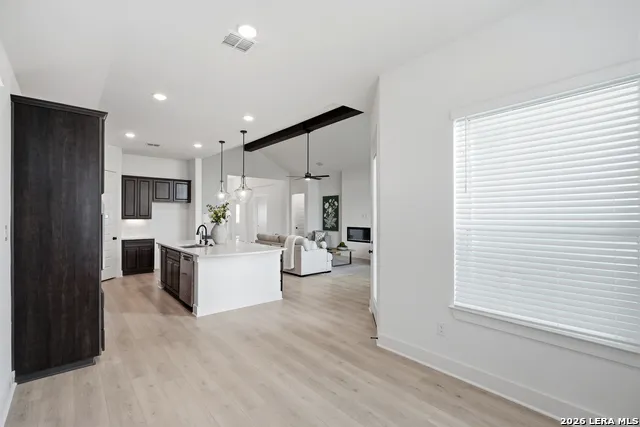 165 Mountain Oak Castroville, TX 78009