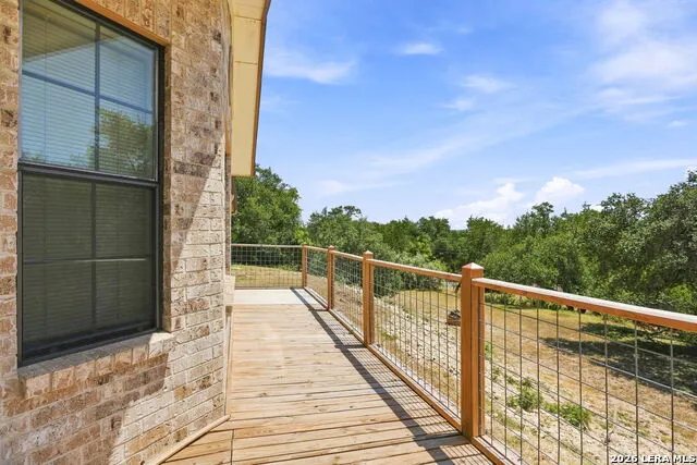 5691 CIRCLE OAK DR Bulverde, TX 78163