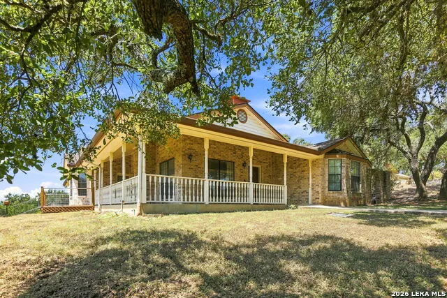 5691 CIRCLE OAK DR Bulverde, TX 78163