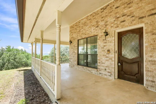 5691 CIRCLE OAK DR Bulverde, TX 78163