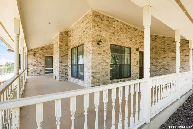 5691 CIRCLE OAK DR Bulverde, TX 78163
