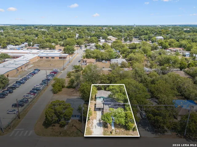647 Dolle Ave Seguin, TX 78155