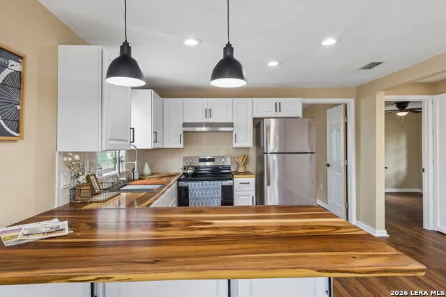 647 Dolle Ave Seguin, TX 78155