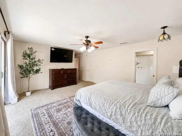 30715 ONION CRK Bulverde, TX 78163