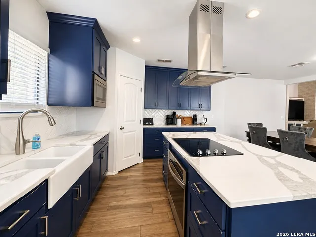 30715 ONION CRK Bulverde, TX 78163
