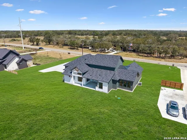 1195 County Road 319 La Vernia, TX 78121