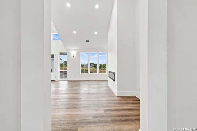 499 Wood View Cir Bandera, TX 78003