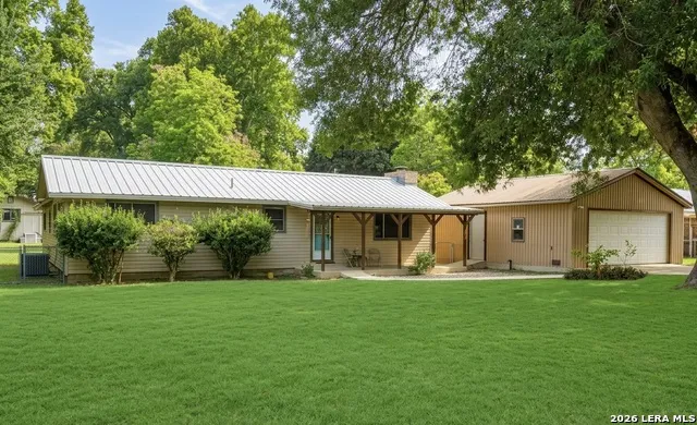 1410 Pecan Dr NW McQueeney, TX 78123