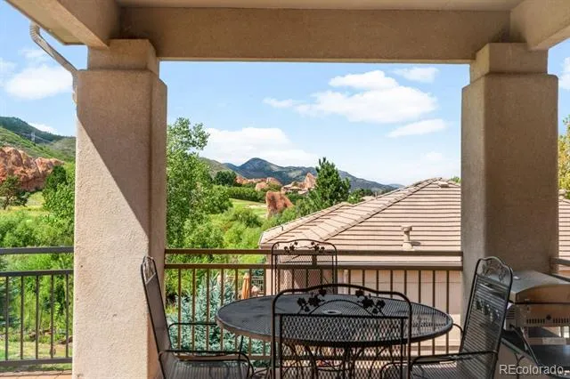 6653 Bright Water Trail Littleton, CO 80125