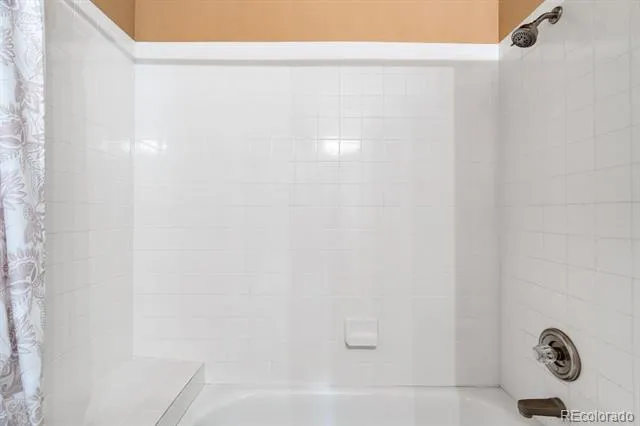 6653 Bright Water Trail Littleton, CO 80125