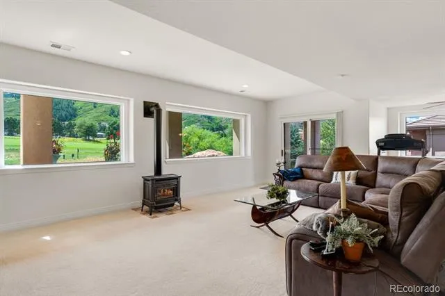 6653 Bright Water Trail Littleton, CO 80125