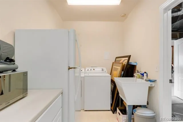 6653 Bright Water Trail Littleton, CO 80125