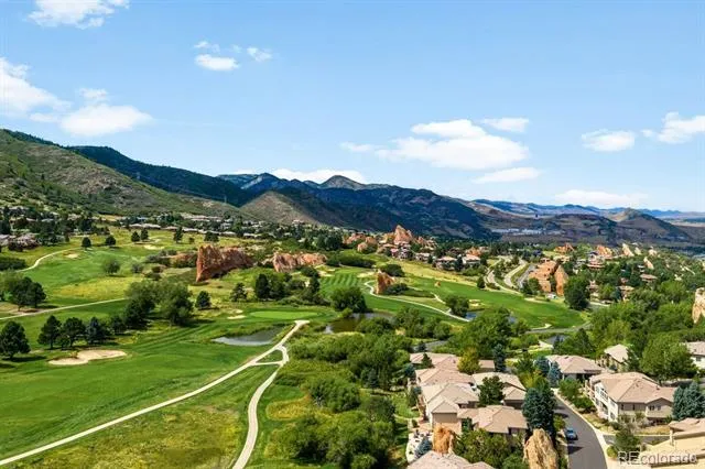 6653 Bright Water Trail Littleton, CO 80125